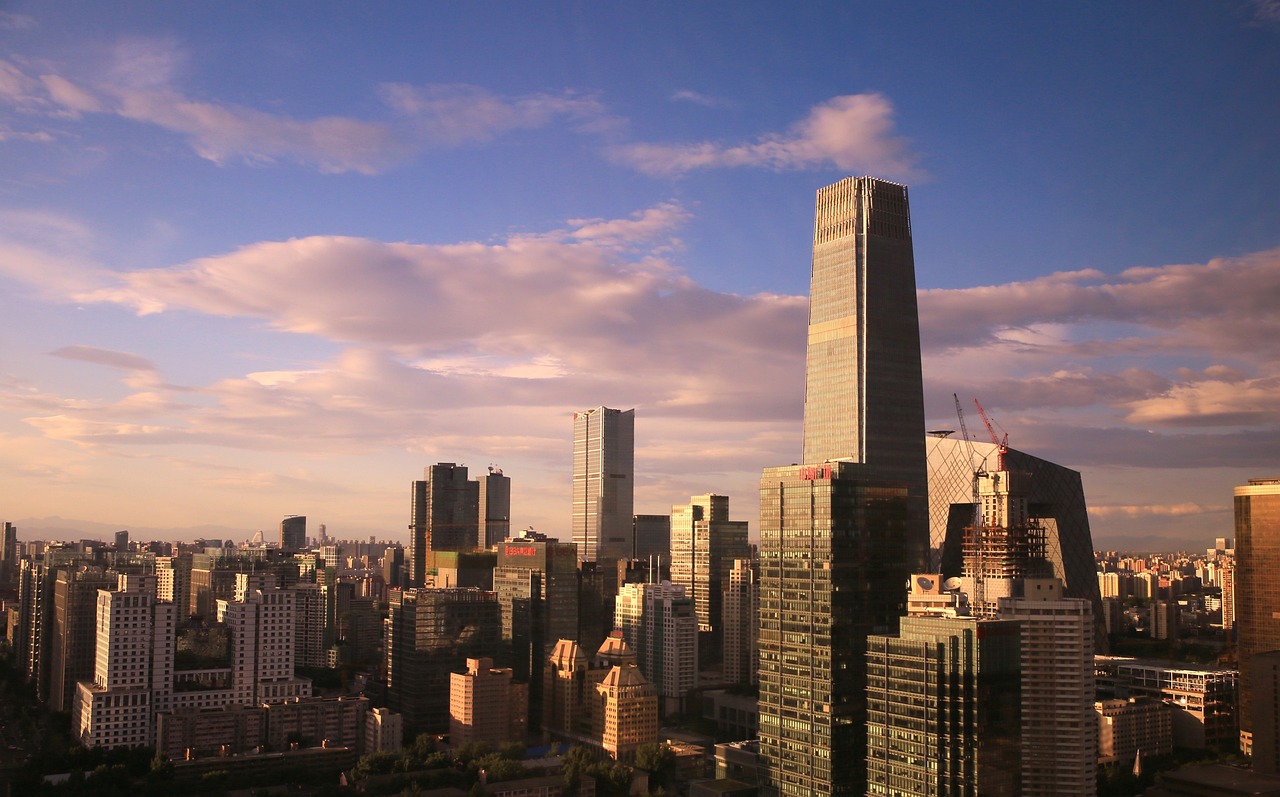 信达地产股票深度解析及未来前景展望