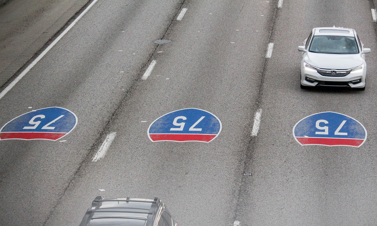 解析2017年交通规则更新，保障道路安全，人人有责